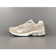 WM 뉴발란스 2002R 프로텍션 팩 드리프트우드 M2002RDL