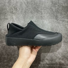 아크테릭스 ARC'TERYX 스니커즈 KG320350