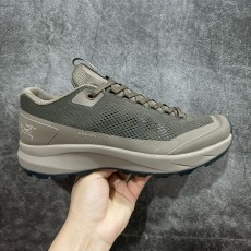 아크테릭스 ARC'TERYX 스니커즈 KG320350