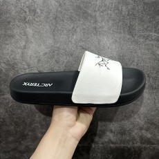 아크테릭스 ARC'TERYX 슬라이드 KG200220