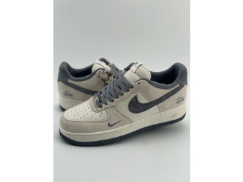 Nike Air Force 1 Low 07 x Stussy HD1968-013