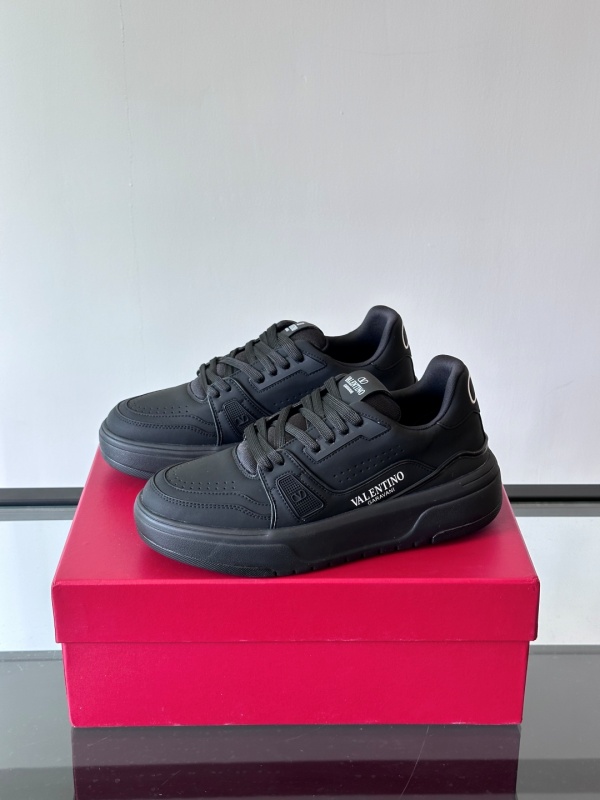 발렌티노 Valentino 스니커즈